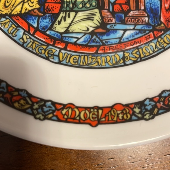 Set of 2 D’Arceau-Limoges NOEL VITRAIL ; La Purification & La Fuite en Egypte. - Picture 3 of 10